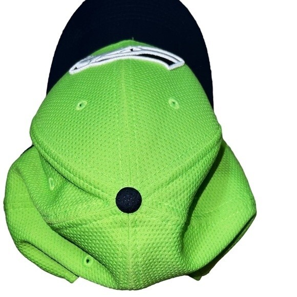 NFL New Era Seattle Seahawks Hat Baseball Cap Lime Green Blue 9Forty Football - Picture 4 of 8